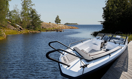 Моторный катер Finnmaster Husky R8